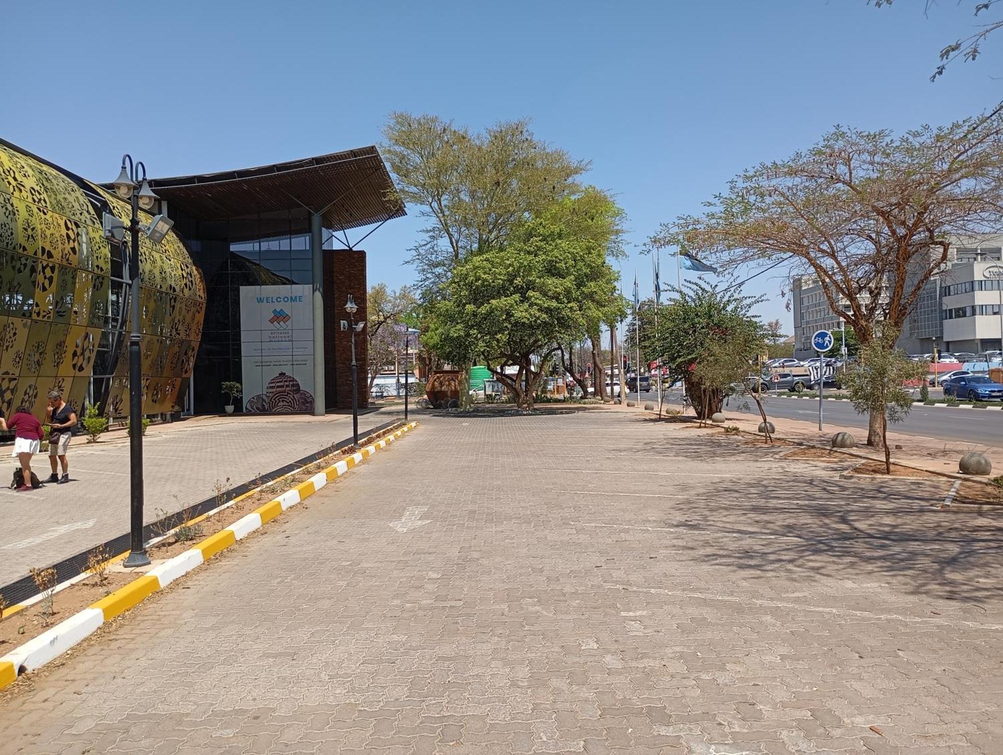 Brackendene Lodge Gaborone Exterior photo